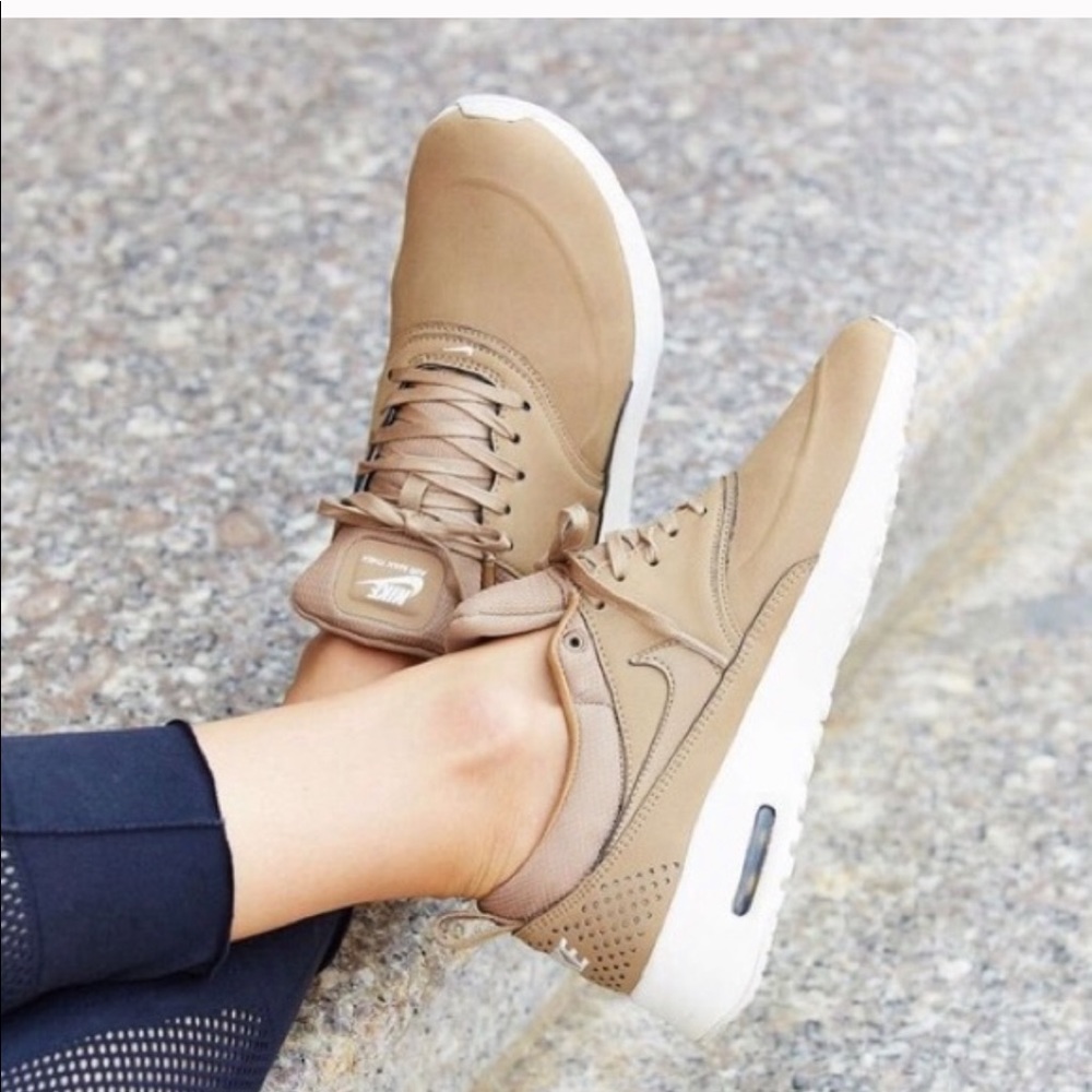 NOT FOR SALE! Air max Thea desert